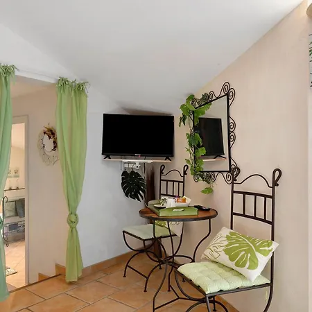 B&B Domaine De La Menie 3*