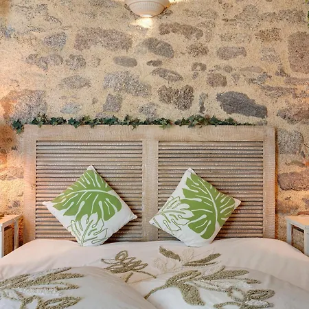 Domaine De La Menie 3*